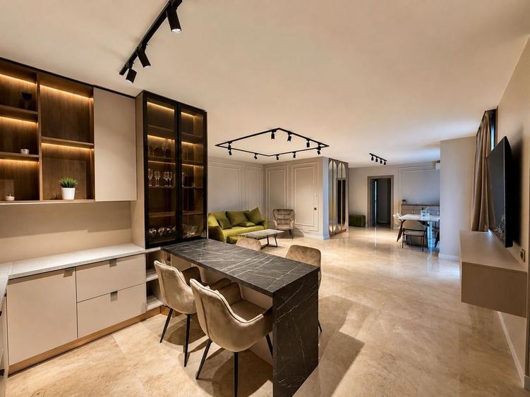 Apartament cu 4 camere, mobilat în Iancu Nicolae