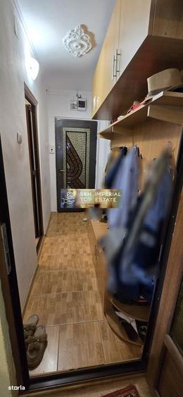Apartament cu 2 camere semidecomandat în Poarta 6