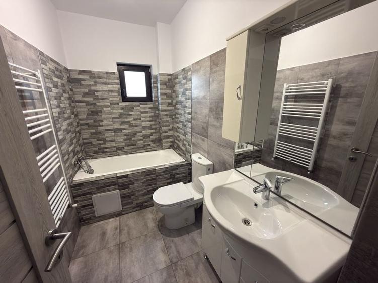 Casă cu 3 camere cu Teren 250 Mp în Berceni