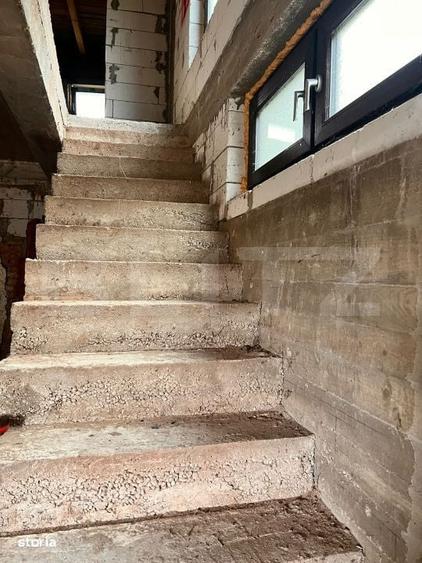 Apartament cu 3 camere în Cărpiniș
