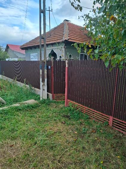 Casă individuală cu 3 camere cu Teren 1350 Mp în Movila Banului