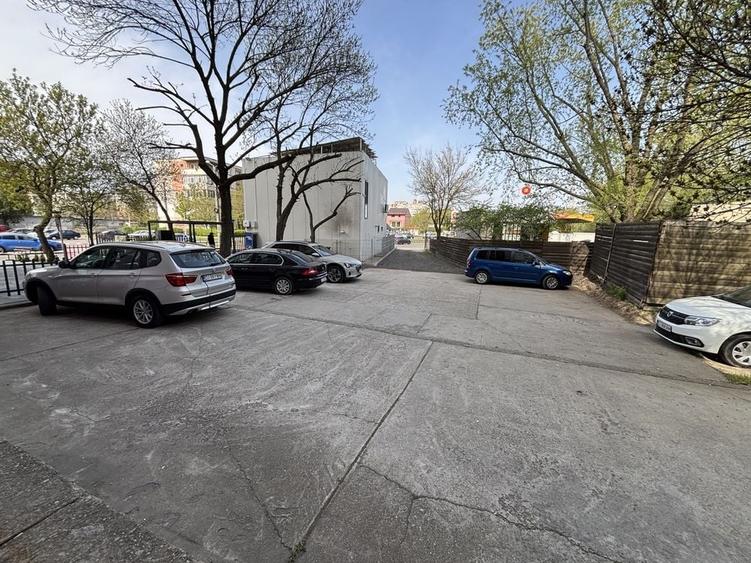 Spațiu comercial, de 127 mp, în Cornitoiu