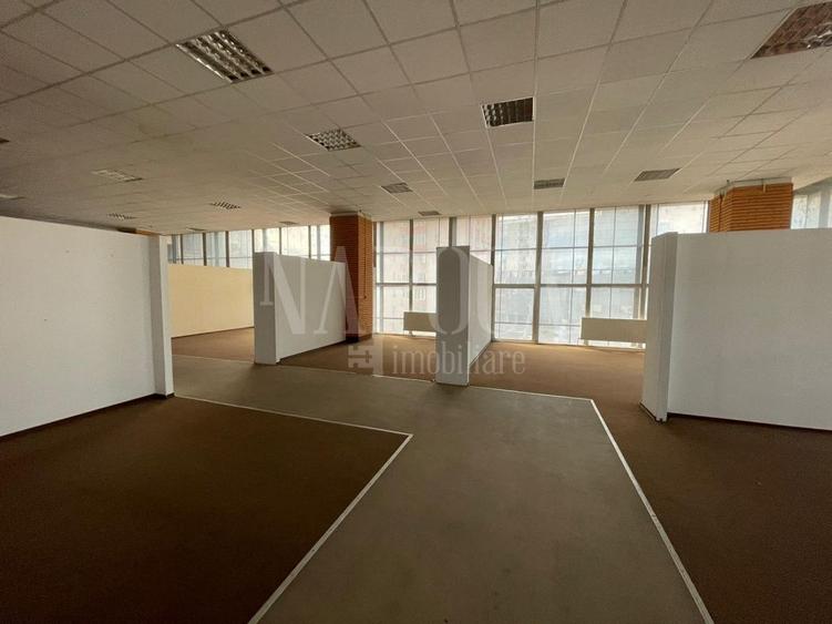 Spațiu comercial, de 1,553 mp, în Central