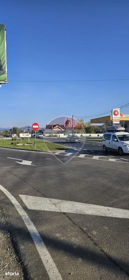 Teren de 7478 mp, în Central