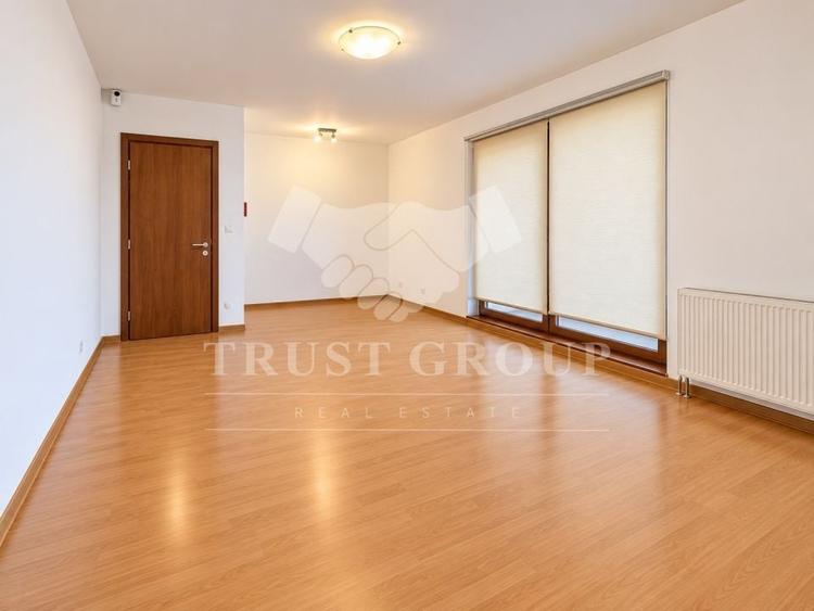 Apartament cu 3 camere decomandat în Cișmigiu