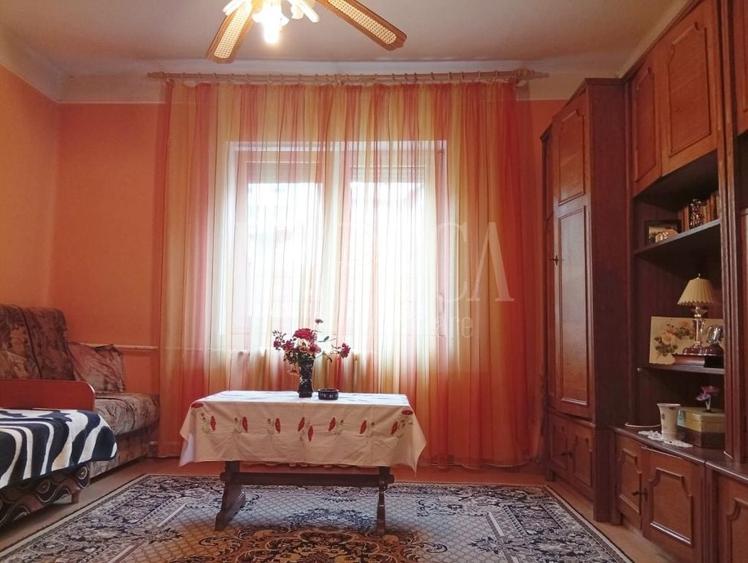Casă individuală cu 3 camere cu Canalizare în Central