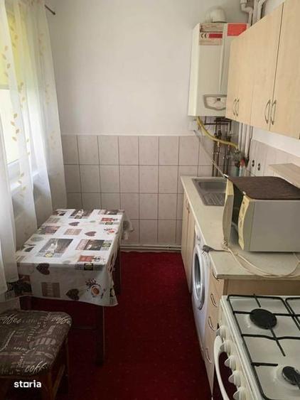 Inchiriez Apartament cu 1 camera in zona blocurilor RomGaz 40mp - 3