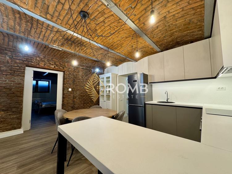 Apartament cu 2 camere semidecomandat, mobilat în Central