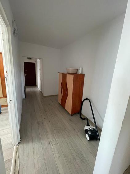 Apartament cu 3 camere decomandat, zona Mircea cel Batran - 5
