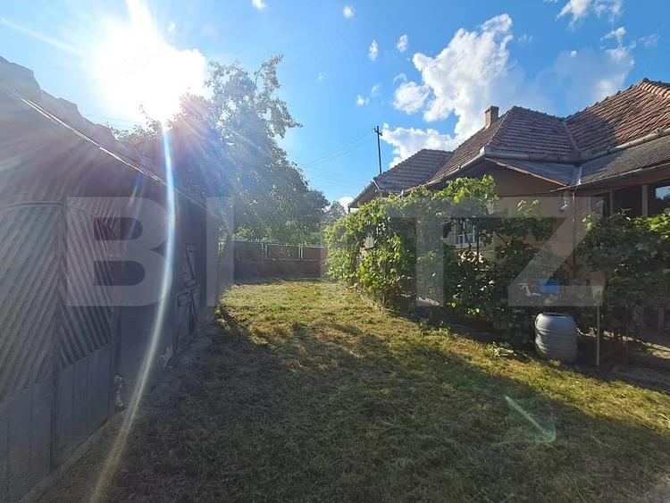 Casă cu 3 camere cu Teren 992 Mp în Porumbeni