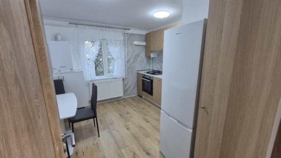 Apartament cu 2 camere decomandat în Ultracentral