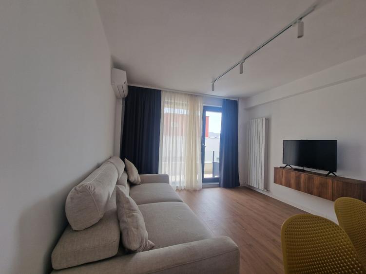Apartament cu 2 camere semidecomandat în Central