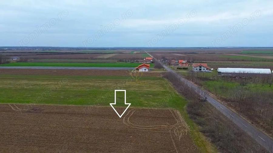De vanzare Teren Intravilan Mediesu Aurit/Strada Asfaltata 4300MP - 4