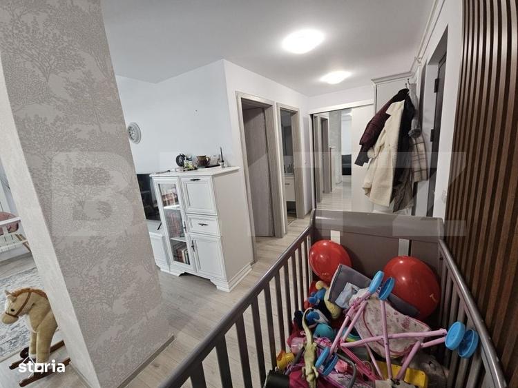Apartament cu 3 camere semidecomandat în Valea Adâncă