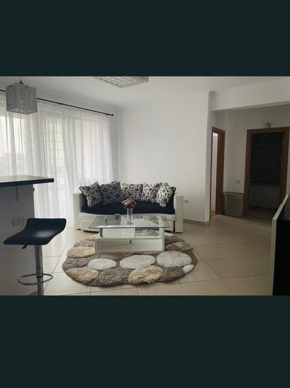 Apartament cu 3 camere decomandat în Găvana