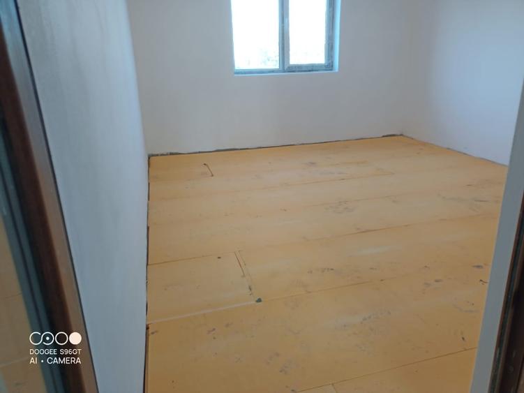 Casă individuală cu 5 camere în Vânători