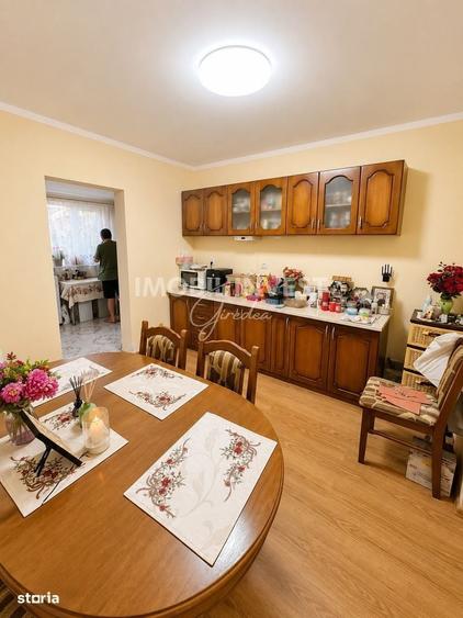 Casă cu 3 camere în Central