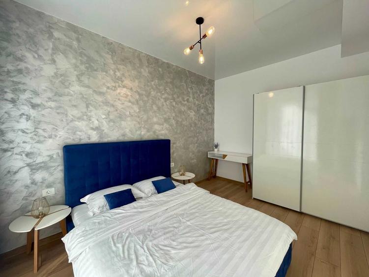 Apartament cu 3 camere semidecomandat în Nord