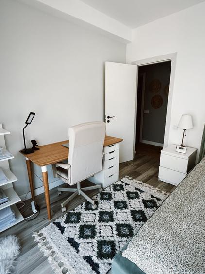Apartament cu 3 camere decomandat, mobilat în Florești