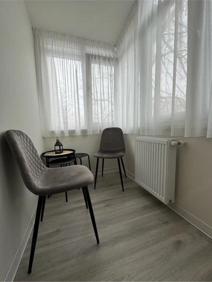 Apartament cu 2 camere decomandat, mobilat în Central