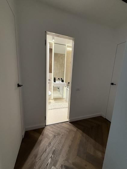 Apartament cu 3 camere semidecomandat în Ștefan cel Mare