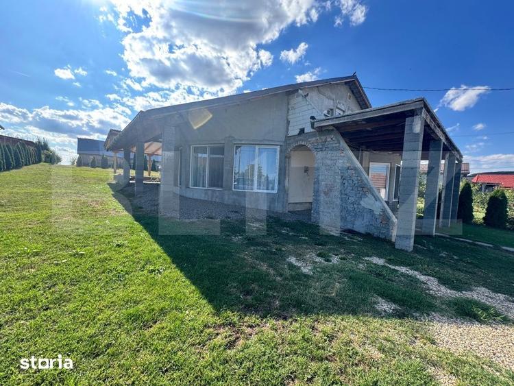 Casă cu 3 camere cu Teren 3100 Mp în Sânpaul