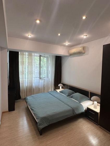 Apartament cu 3 camere decomandat, mobilat în Dristor
