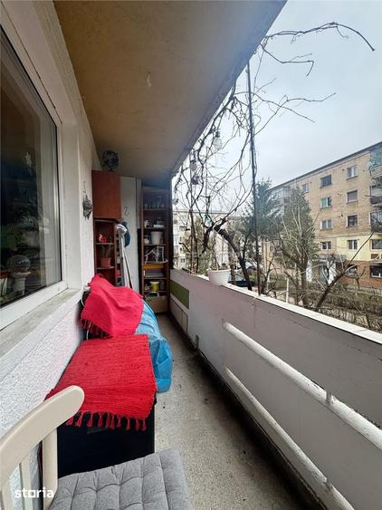 Apartament cu 2 camere semidecomandat în Piața Centrală