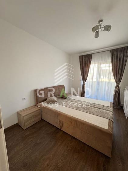 Apartament cu 3 camere semidecomandat, mobilat în Florești