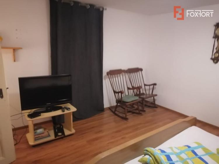 Casă individuală cu 7 camere cu Teren 4316 Mp în Bogda