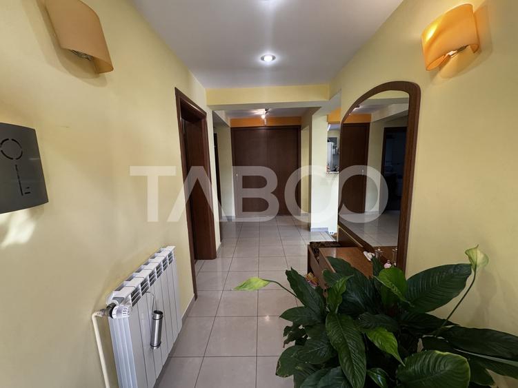 Duplex cu 5 camere cu Canalizare în Turnișor
