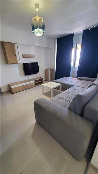 Apartament cu 2 camere semidecomandat, mobilat în Brâncoveanu