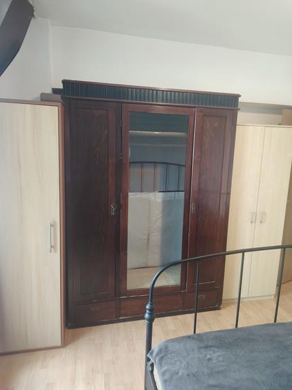 Apartament cu 3 camere decomandat, mobilat în Dristor