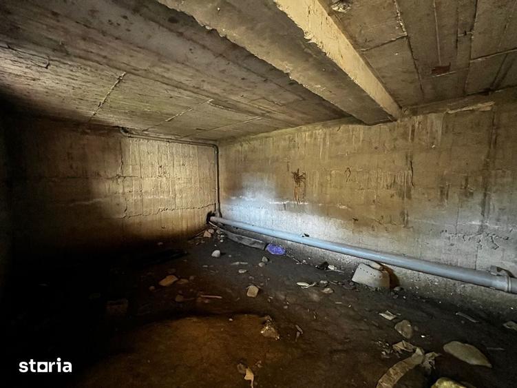 Casă cu 5 camere cu Teren 1500 Mp în Stâlpeni