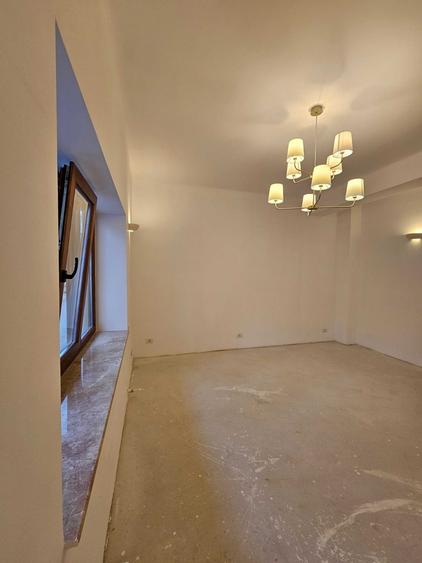 Apartament cu 4 camere în Peninsula