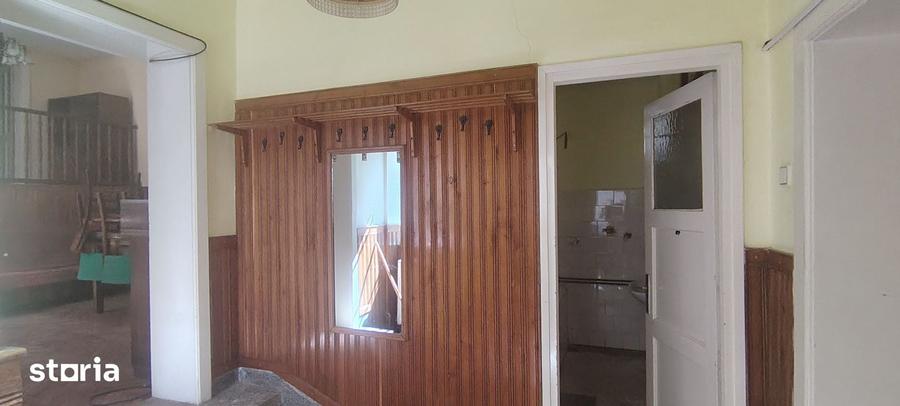 Casă cu 5 camere cu Teren 1220 Mp în Nord