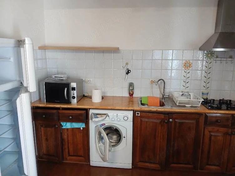 Garsonieră decomandată în Timpuri Noi