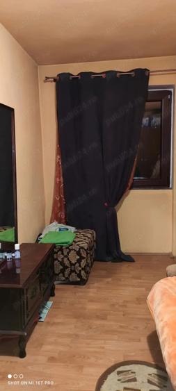 Apartament cu 2 camere nedecomandat în Lipova