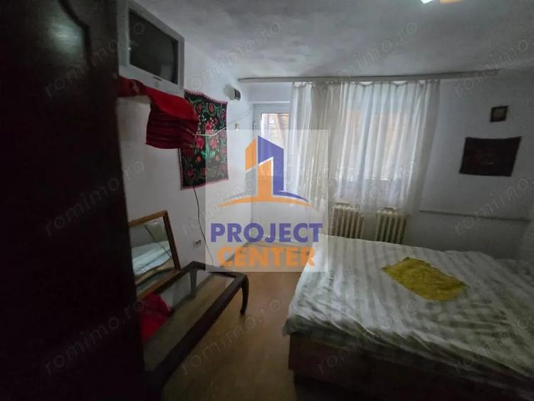 Casă cu 7 camere cu Teren 244 Mp în Sălătrucu