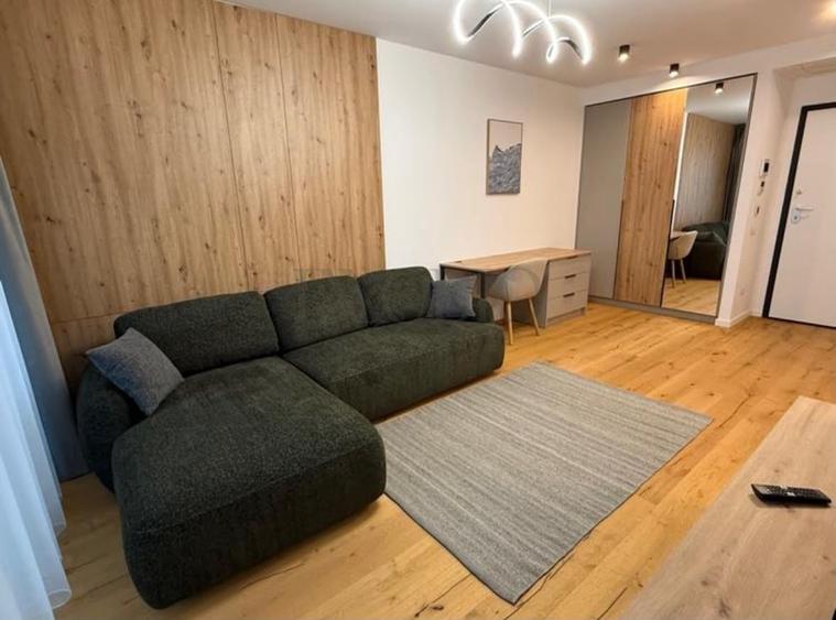 Apartament cu 2 camere semidecomandat, mobilat în Aviației