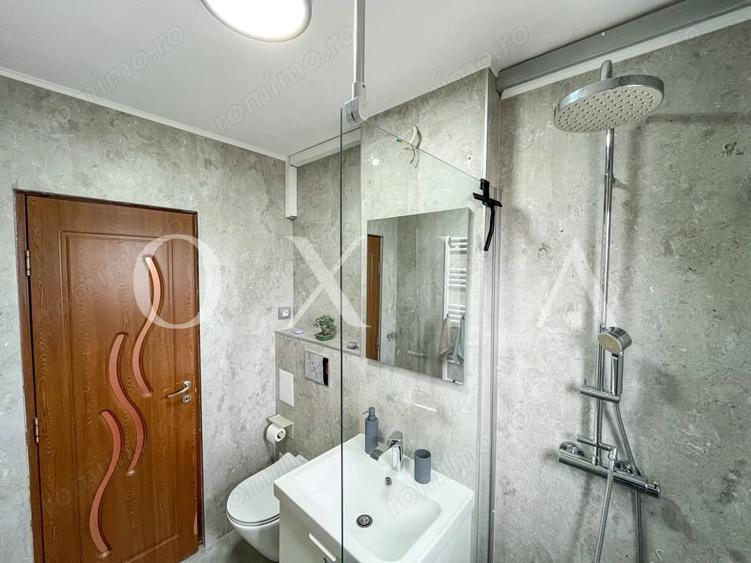Apartament cu 3 camere decomandat în Aradului