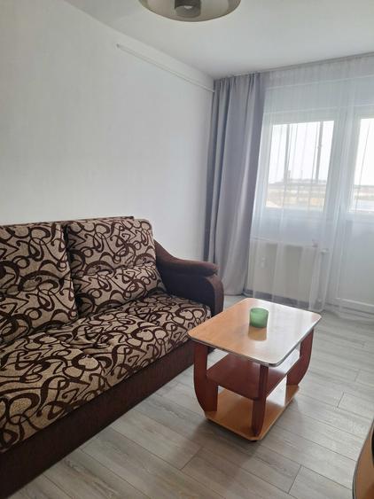 Garsonieră decomandată în Podgoria