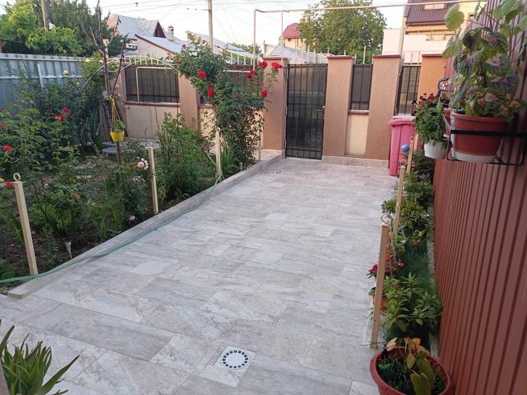 Casă cu 4 camere în Central
