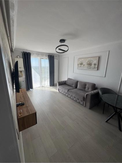 Apartament cu 2 camere decomandat în Sud
