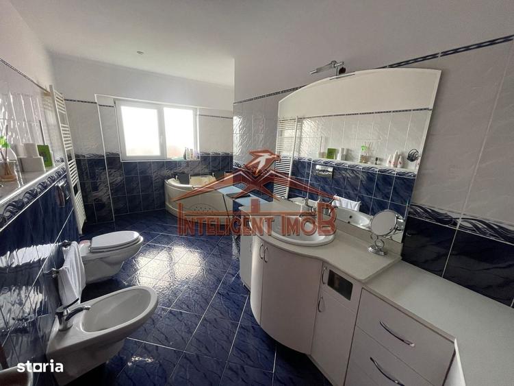 Apartament cu 4 camere decomandat în Făgăraș