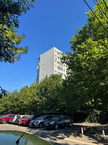 Garsonieră semidecomandată în Titan