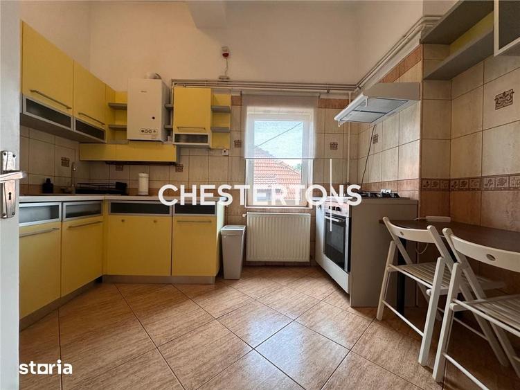 Apartament cu 3 camere decomandat în Primăverii