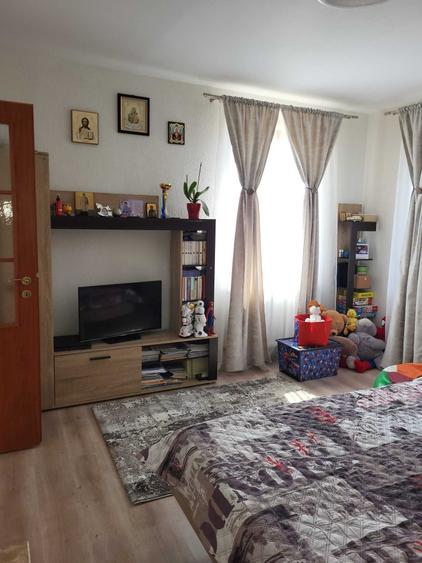 Casă cu 3 camere în Central