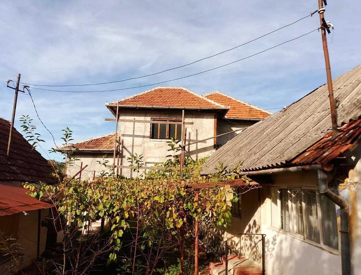 Casă cu 4 camere în Hălmăgel