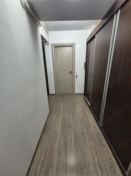 Apartament cu 2 camere decomandat în Vitan